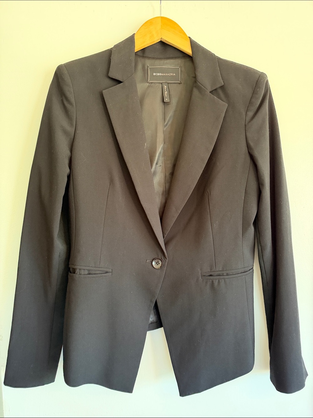 BCBGMaxAzria Black Single-Button Tailored Blazer